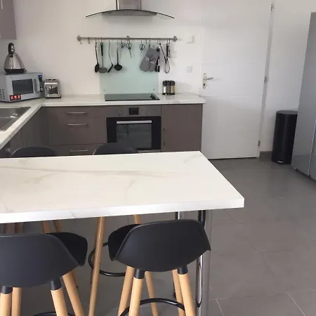 Privative 3 Et Piscine Priv Près Villa