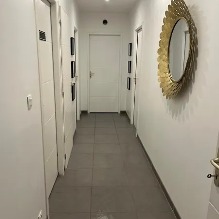 Privative 3 Et Piscine Priv Près Villa